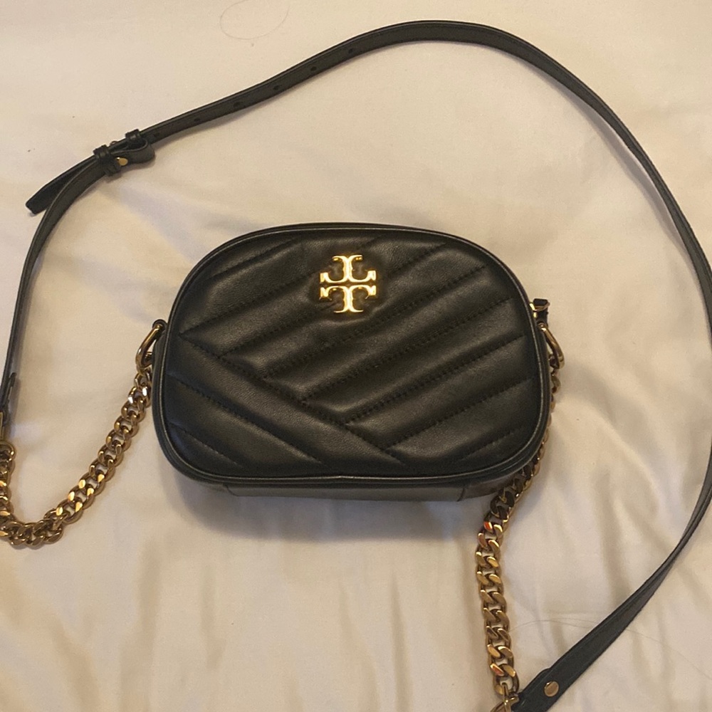 Tory Burch Kira Chevron Small Camera Bag (Black)